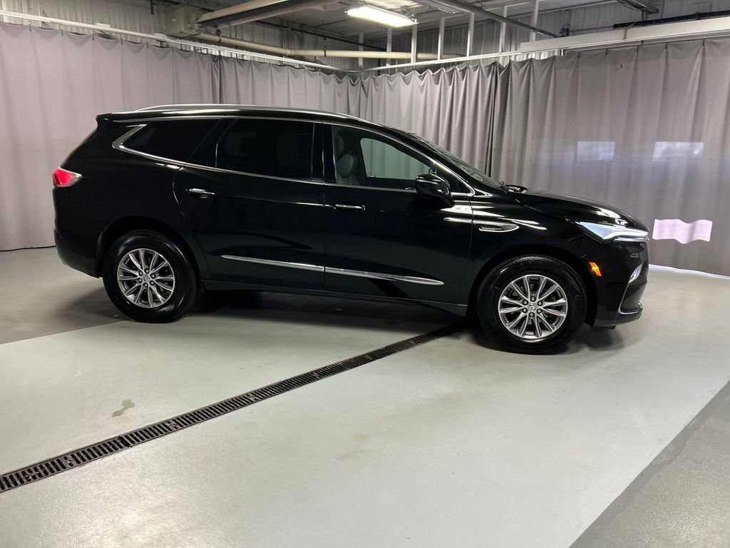 Used 2024 Buick Enclave Essence w/ LPO, Cargo Package image 8