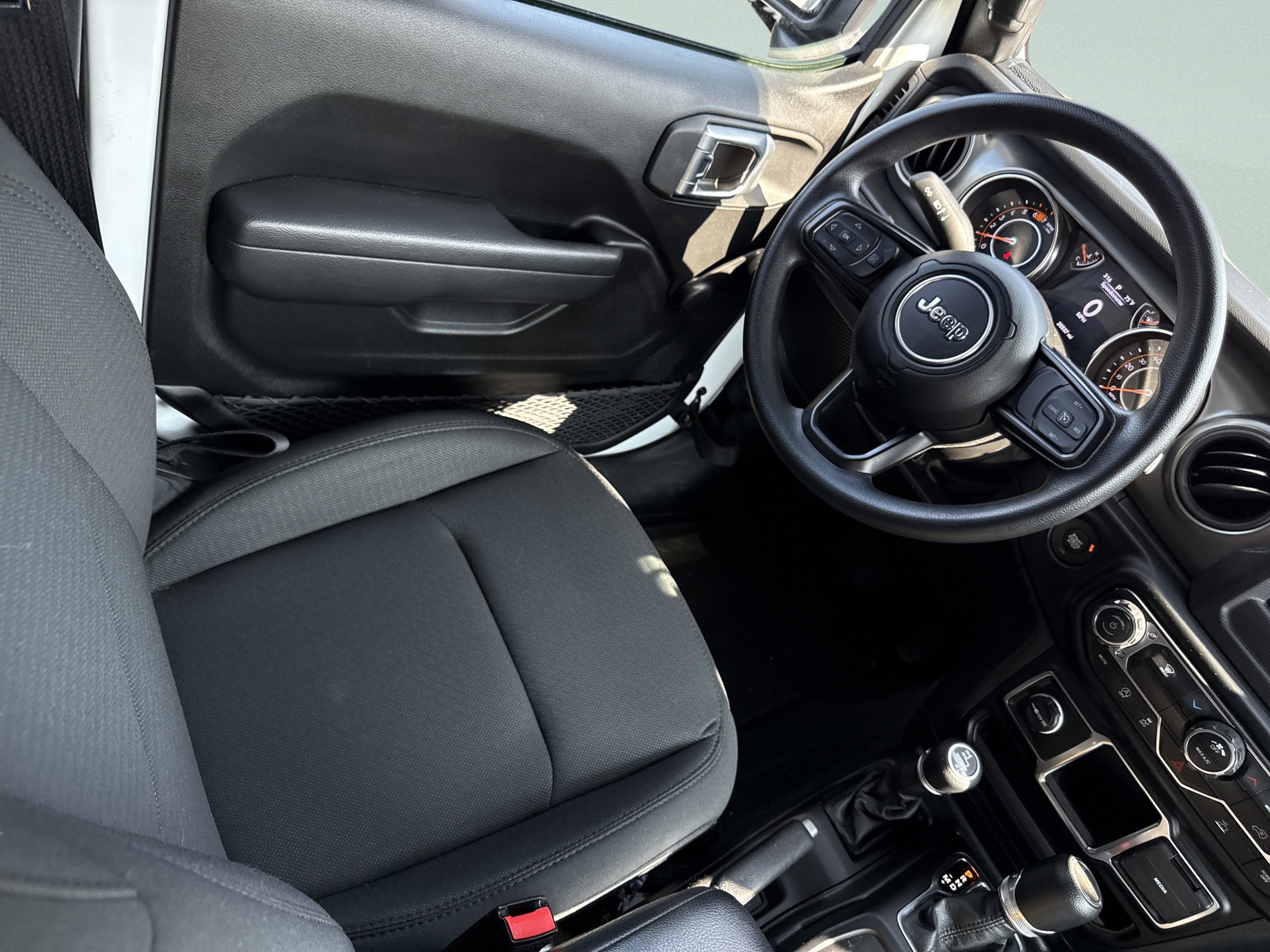Used 2023 Jeep Wrangler Sport image 33