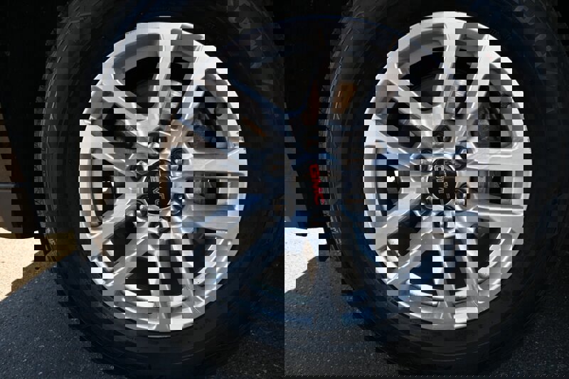 Used 2022 GMC Yukon SLE image 14