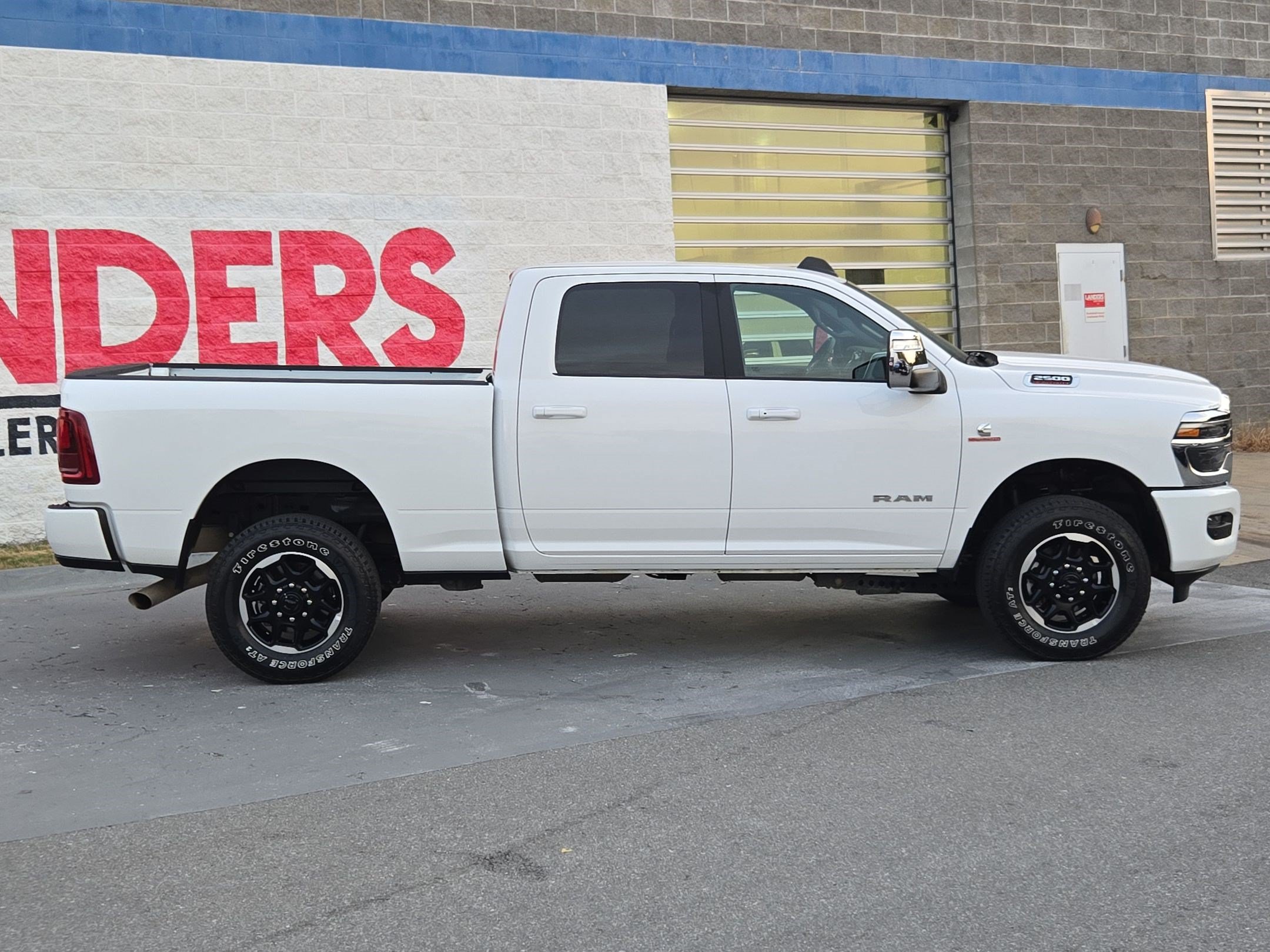 Used 2026 RAM 2500 Laramie AWD/4WD image 8
