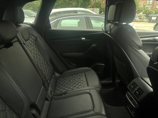 Used 2021 Audi SQ5 Premium Plus w/ Premium Plus Package AWD/4WD image 9