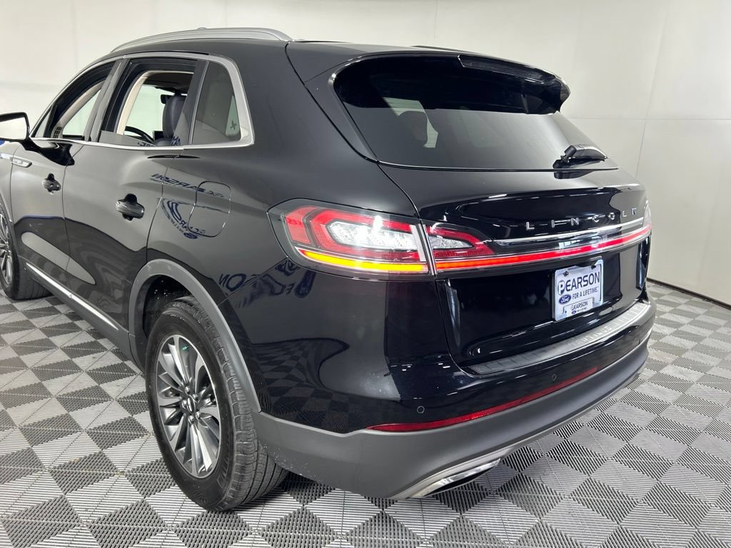 Used 2023 Lincoln Nautilus AWD w/ Premium Package image 6