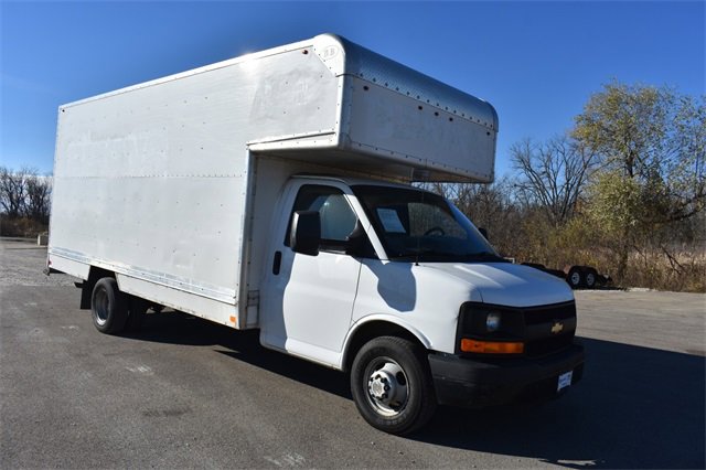 Used 2015 Chevrolet Express 3500 Extended image 10