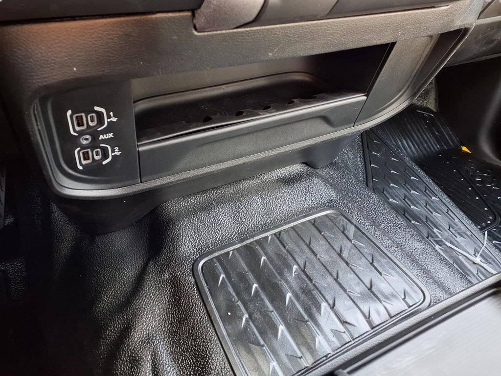 New 2026 RAM 5500 Tradesman AWD/4WD image 11