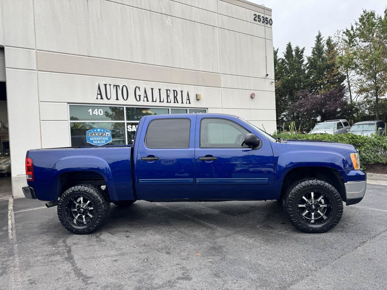 Used 2013 GMC Sierra 1500 SLE w/ Power Tech Package AWD/4WD image 2