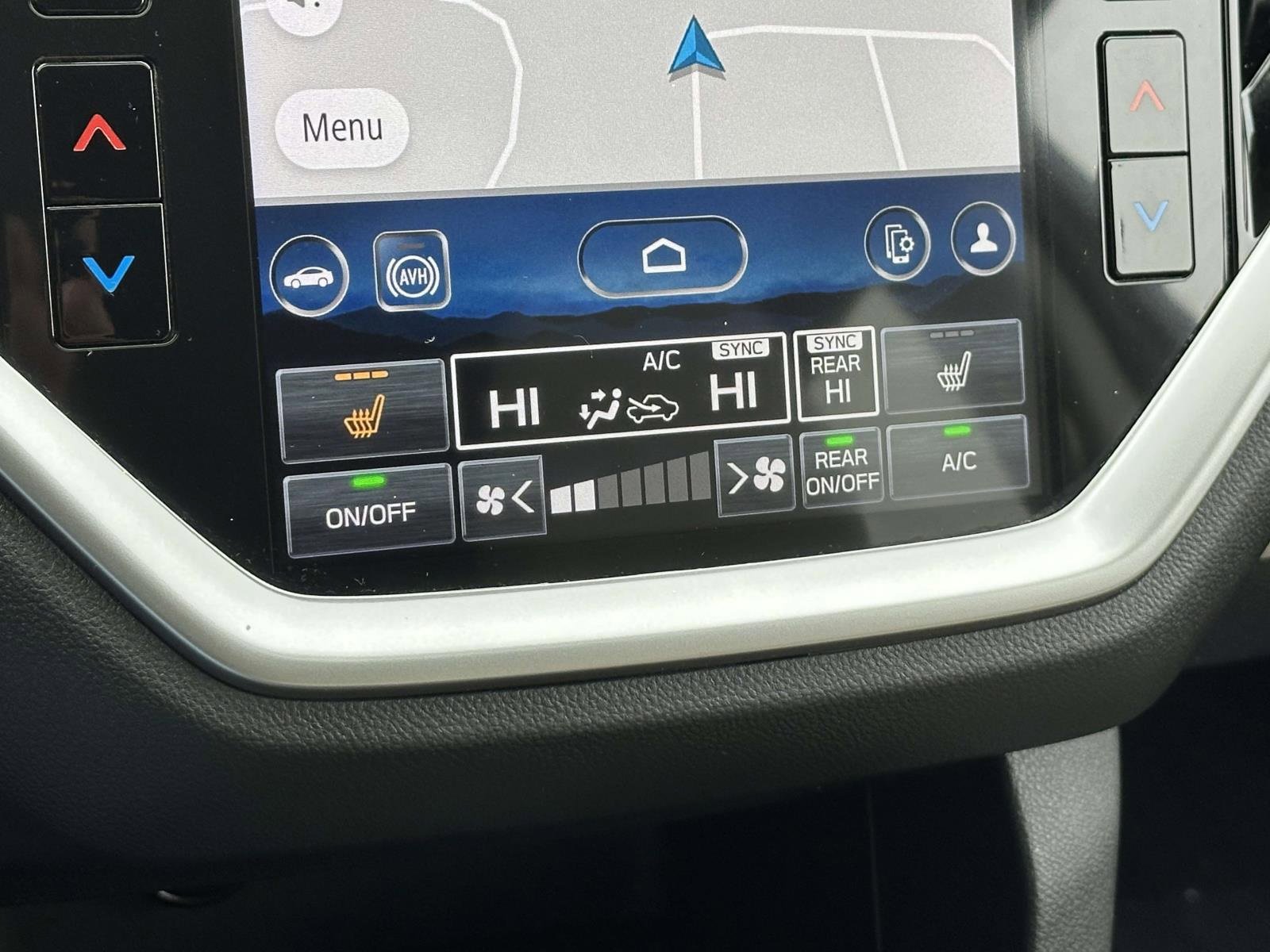 Used 2023 Subaru Ascent Limited w/ Technology Package image 12