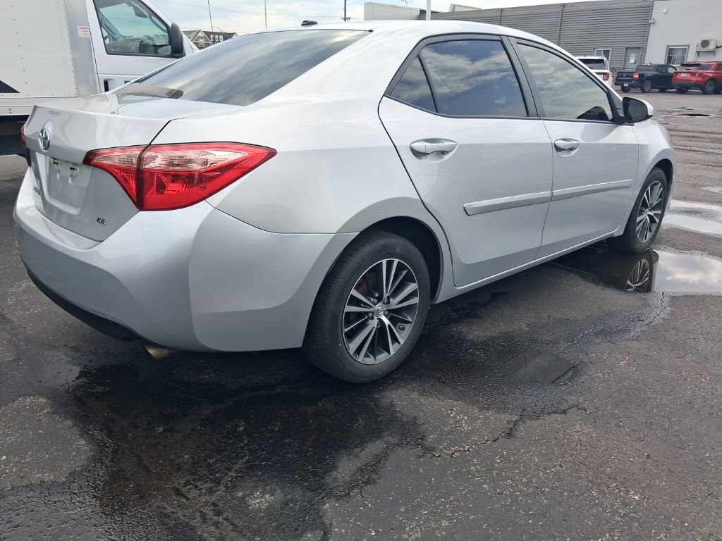 Used 2019 Toyota Corolla LE w/ LE Premium Package w/Moonroof FWD image 5