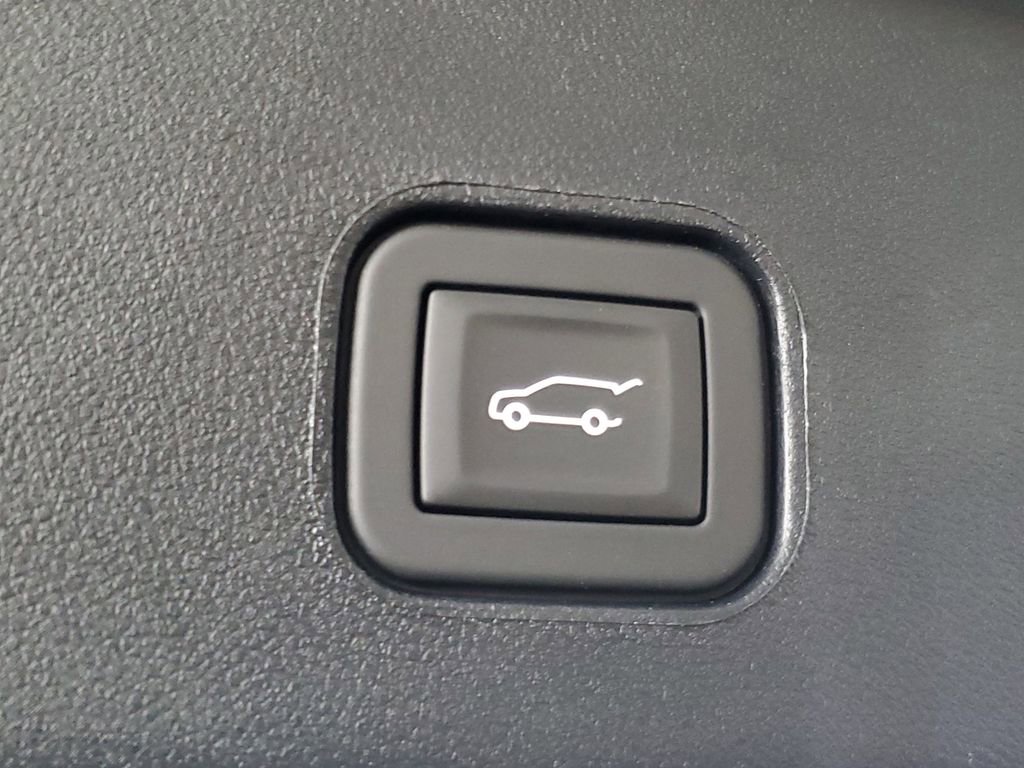 New 2025 Cadillac Lyriq Sport AWD/4WD image 8