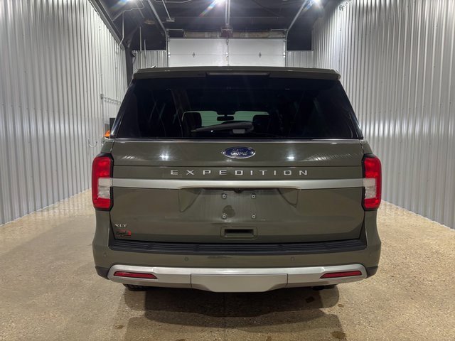Used 2024 Ford Expedition XLT image 7