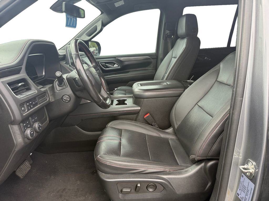 Used 2022 Chevrolet Tahoe RST w/ Luxury Package AWD/4WD image 11