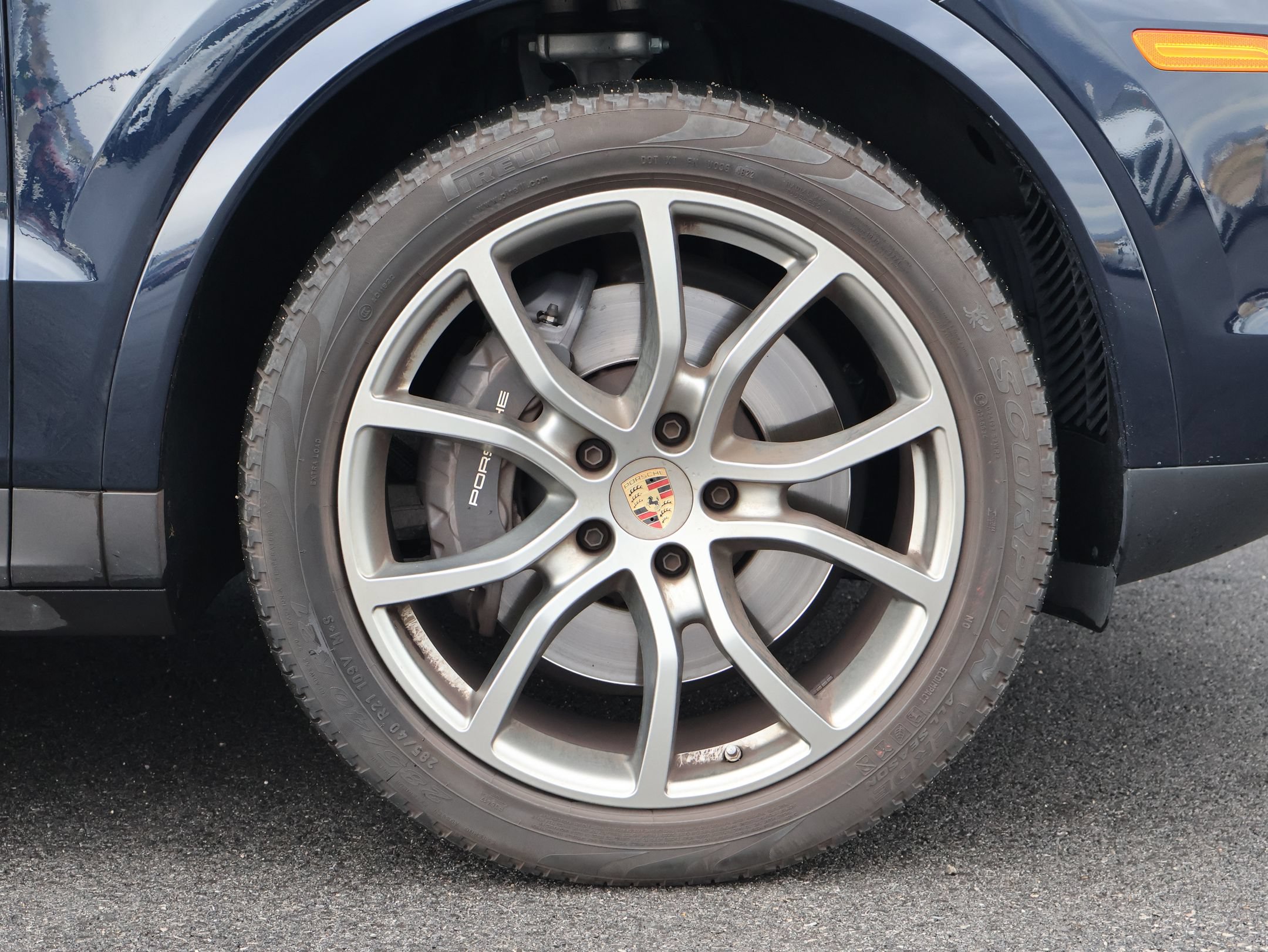 Certified 2023 Porsche Cayenne Platinum Edition AWD/4WD image 31