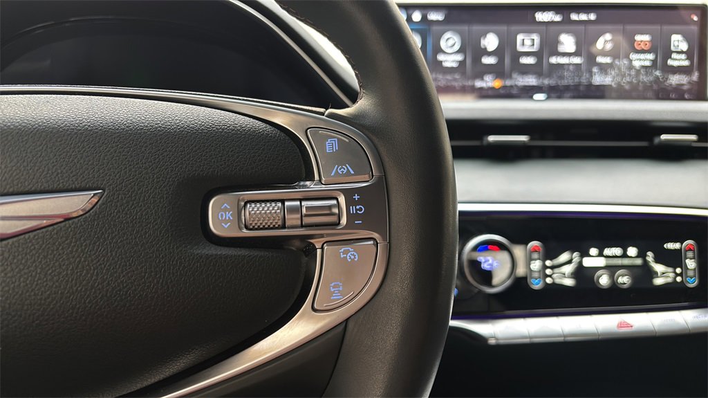 Used 2022 Genesis GV70 2.5T w/ Advanced Package image 28