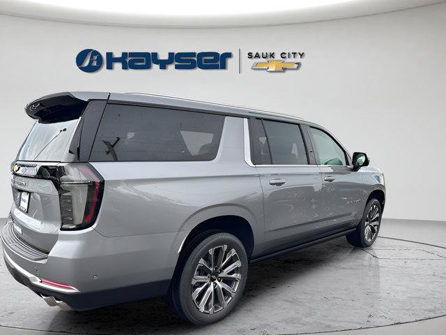 New 2026 Chevrolet Suburban High Country AWD/4WD image 11
