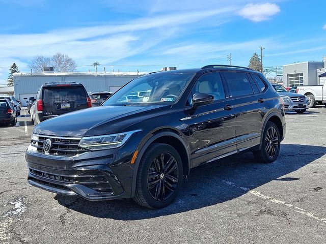 Used 2022 Volkswagen Tiguan SE R-Line image 6