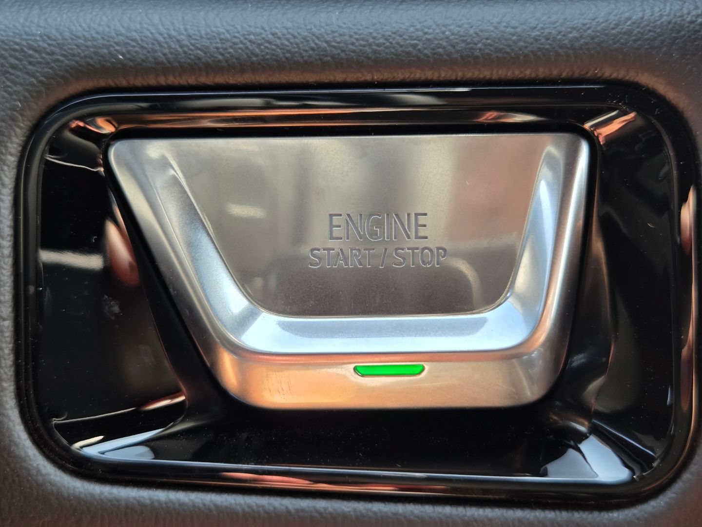 New 2026 GMC Yukon XL Elevation w/ Elevation Premium Package AWD/4WD image 38