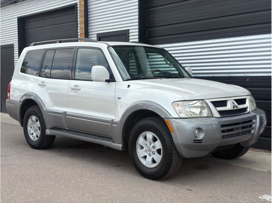 Used 2004 Mitsubishi Montero Limited AWD/4WD image 11