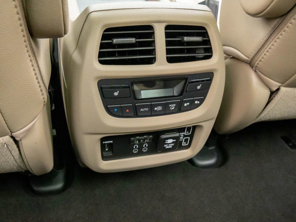 Certified 2019 Honda Pilot Elite image 22