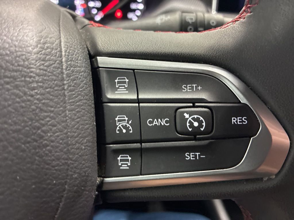Used 2024 Jeep Compass Trailhawk AWD/4WD image 25