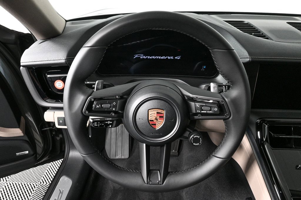 New 2026 Porsche Panamera 4 image 9