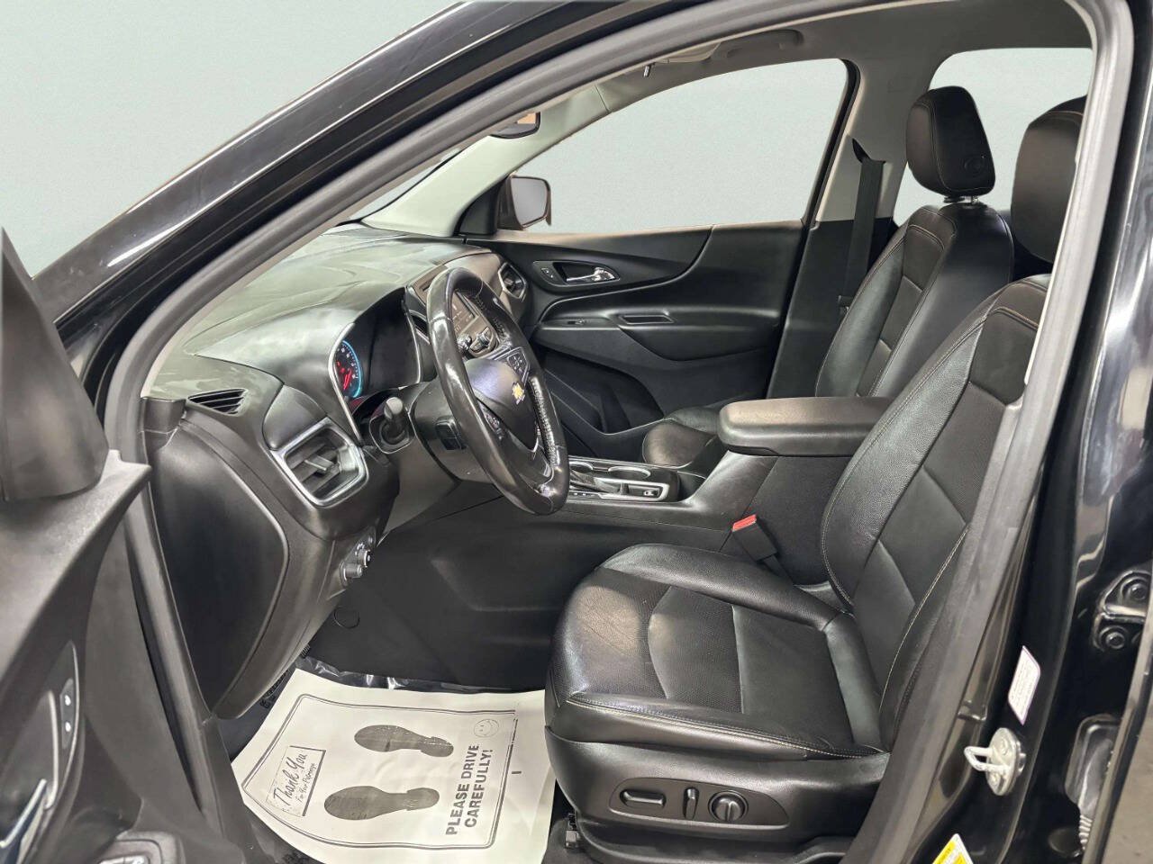 Used 2020 Chevrolet Equinox LT w/ Midnight Edition AWD/4WD image 16