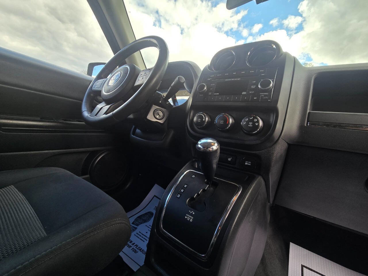 Used 2012 Jeep Patriot Latitude FWD image 26