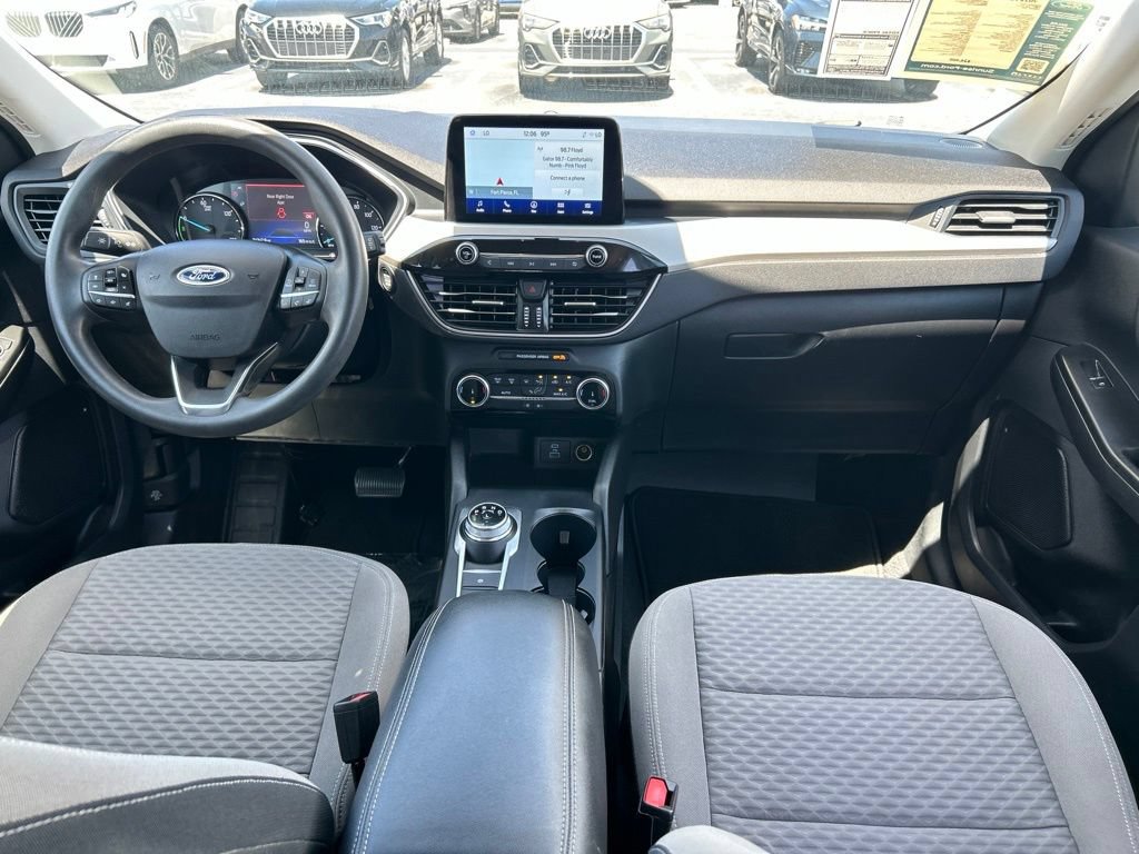 Used 2022 Ford Escape SE w/ SE Sport Appearance Package FWD image 10