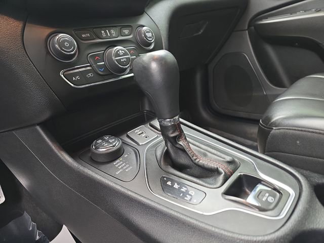 Used 2020 Jeep Cherokee Trailhawk w/ Cold Weather Group image 36