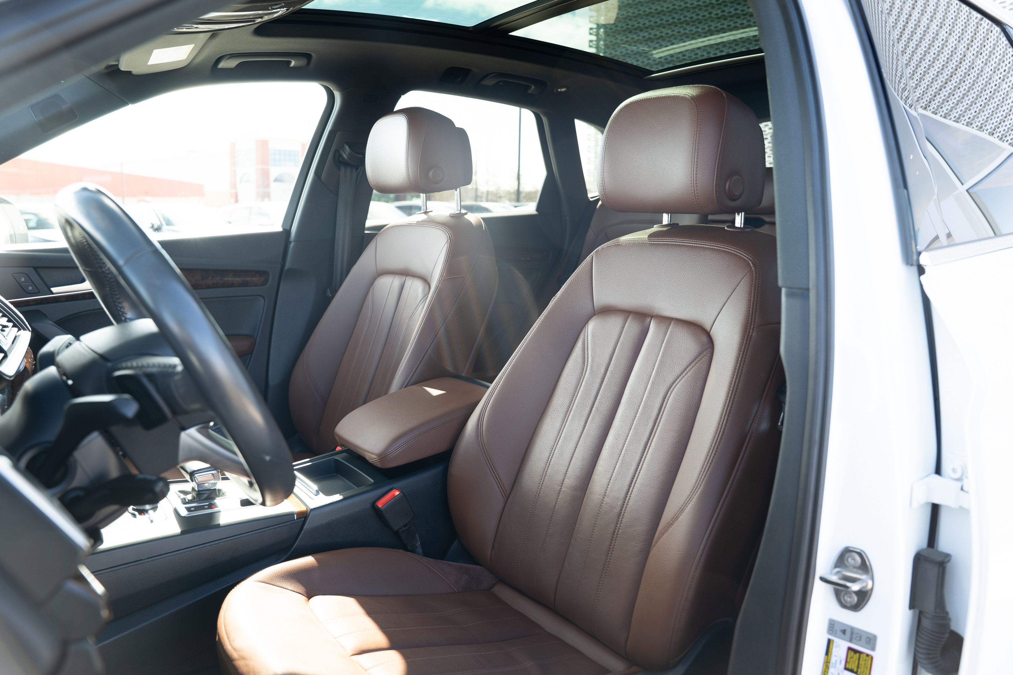 Used 2018 Audi Q5 2.0T Premium Plus w/ Premium Plus Package image 24