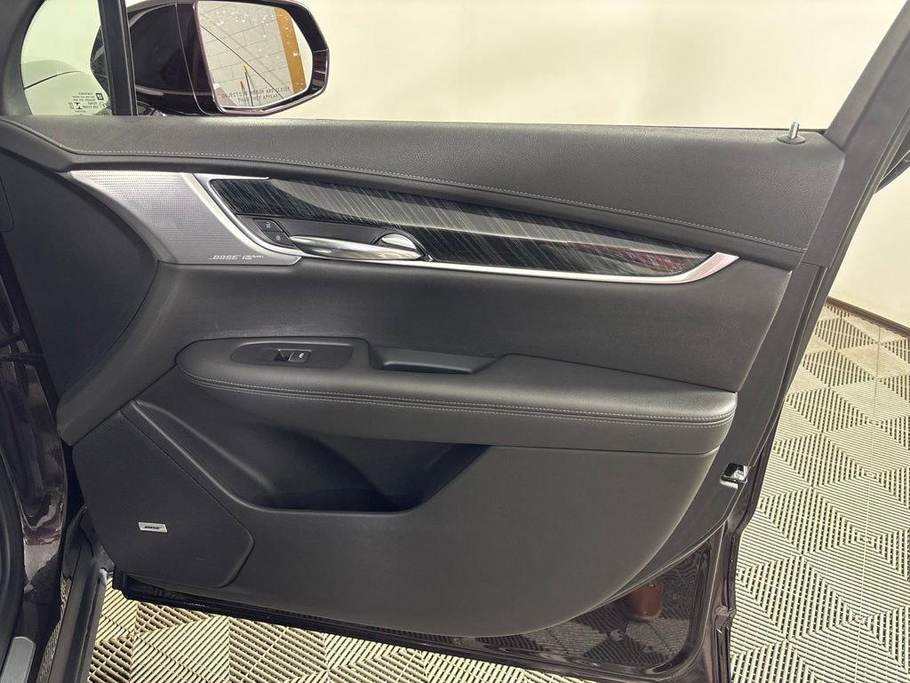 Used 2020 Cadillac XT6 Premium Luxury AWD/4WD image 33