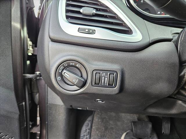 Used 2016 Dodge Dart SXT w/ Rallye Appearance Group image 11