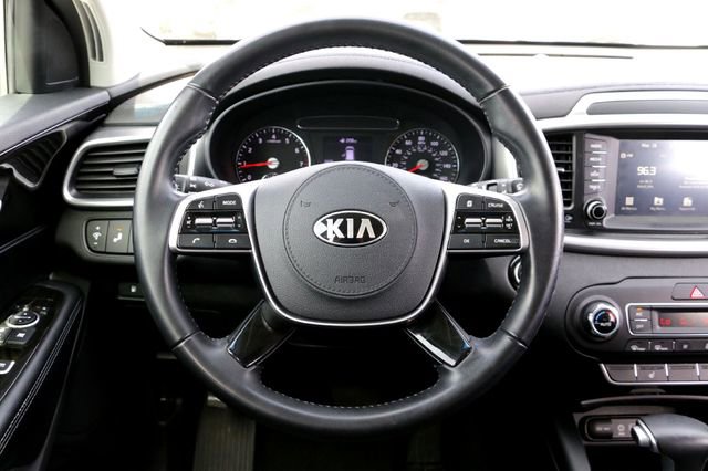 Used 2020 Kia Sorento FWD V6 image 27