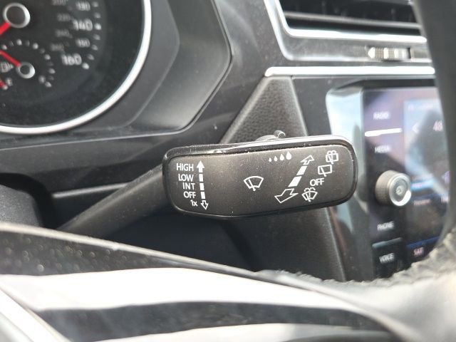 Used 2019 Volkswagen Tiguan SE AWD/4WD image 38
