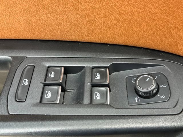Used 2018 Volkswagen Atlas SEL Premium AWD/4WD image 18