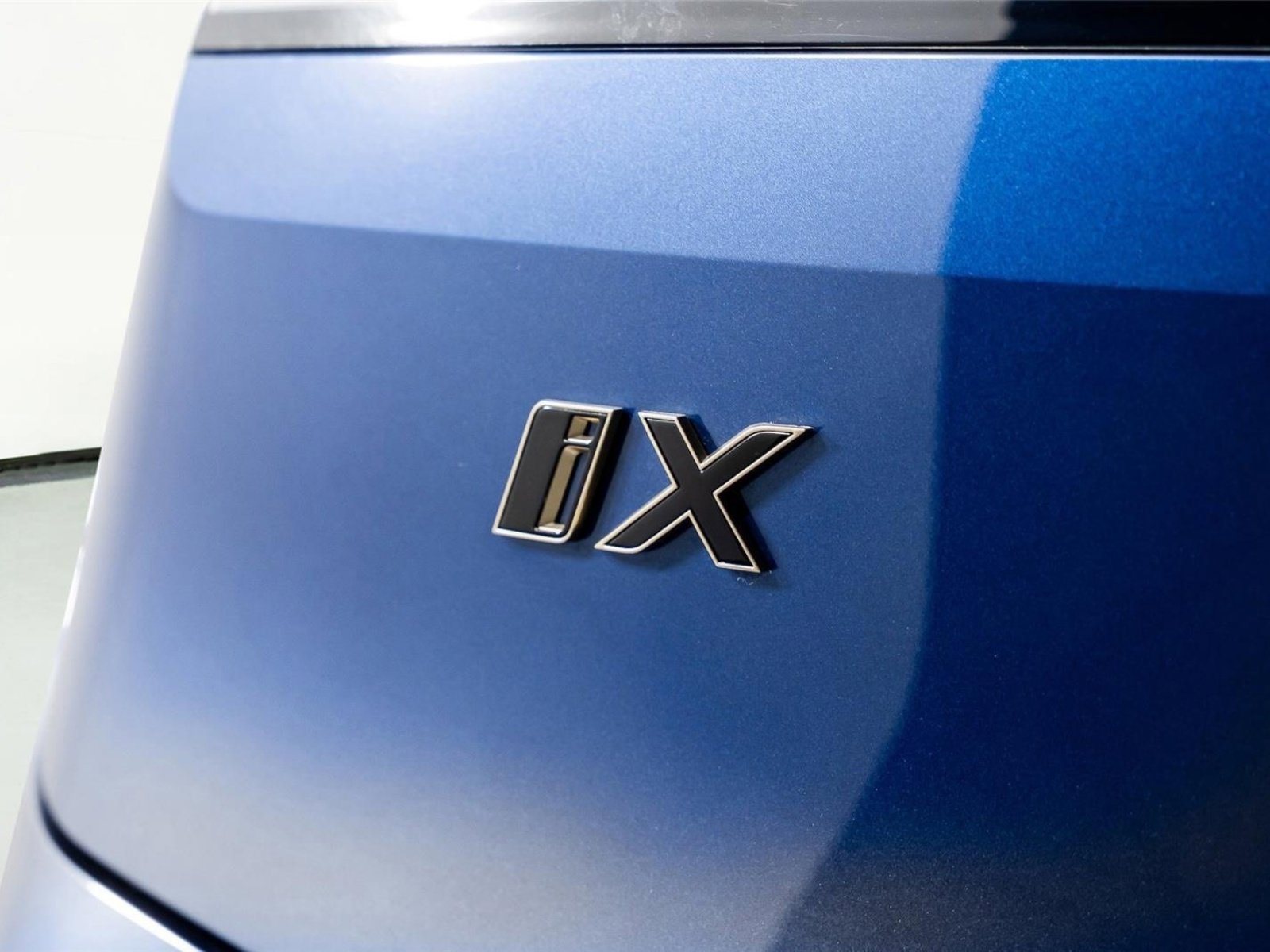 Used 2024 BMW iX M60 image 18