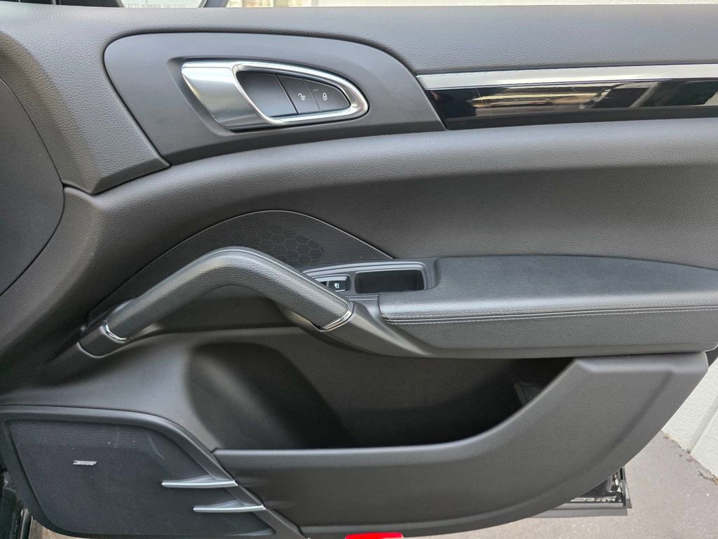 Used 2014 Porsche Cayenne 2014 PORSCHE CAYENNE SPORT DES image 50