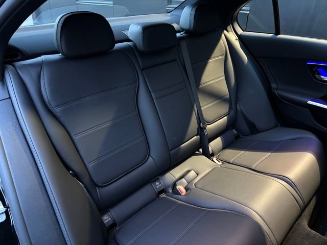 Used 2025 Mercedes-Benz C 300 4MATIC Sedan image 38