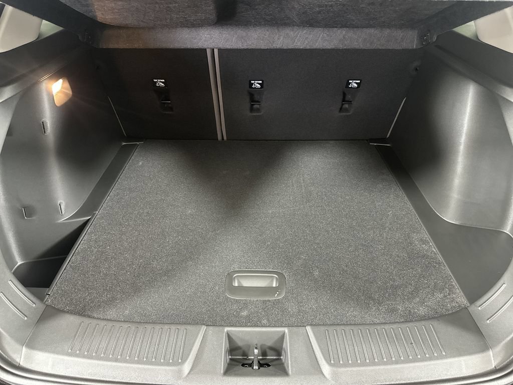 New 2026 Chevrolet Trax ACTIV w/ Sunroof Package FWD image 26
