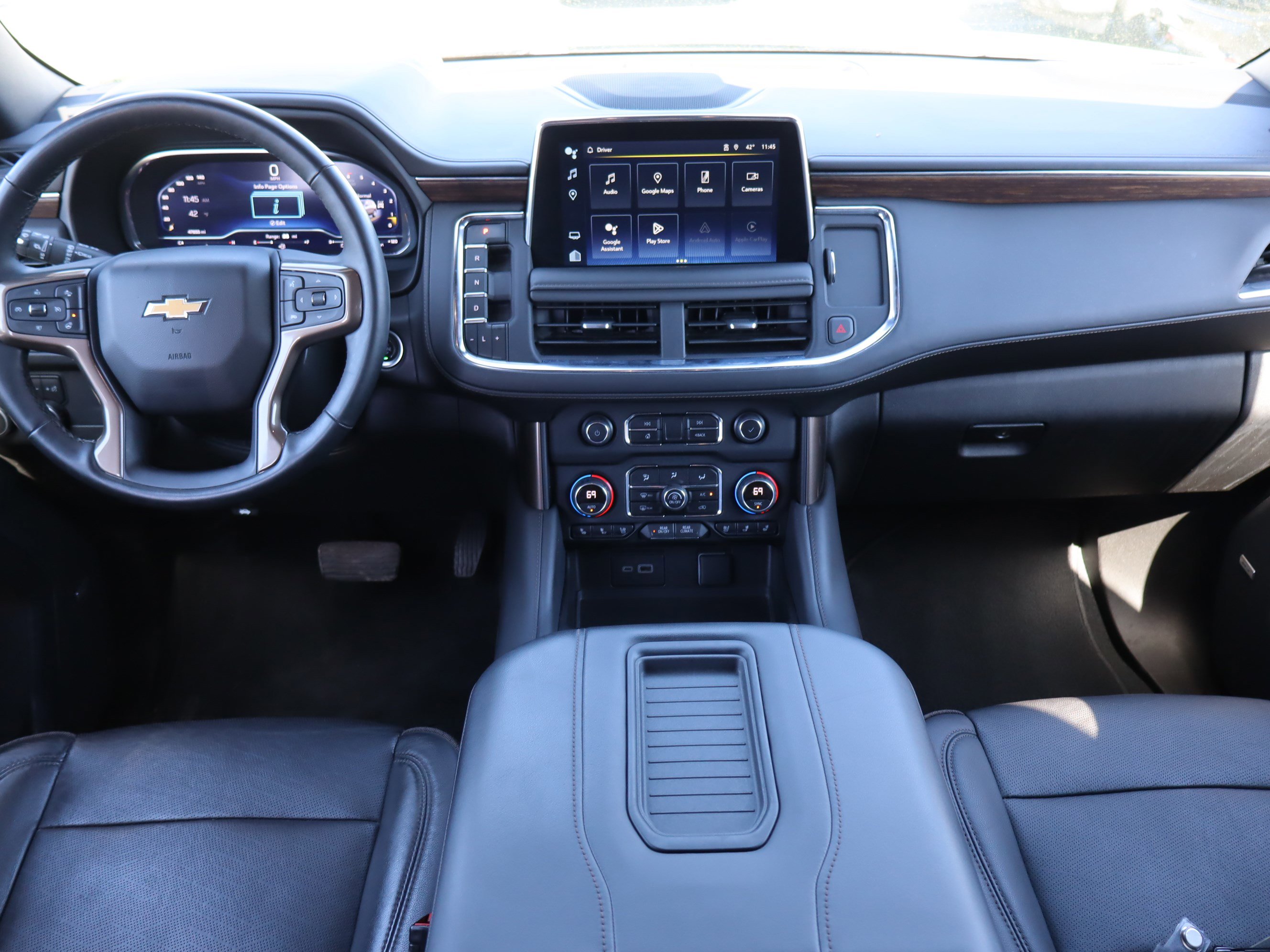 Certified 2023 Chevrolet Tahoe High Country w/ Premium Package 2 AWD/4WD image 16