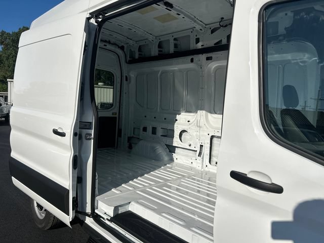 New 2026 Ford Transit 250 148 High Roof RWD image 23
