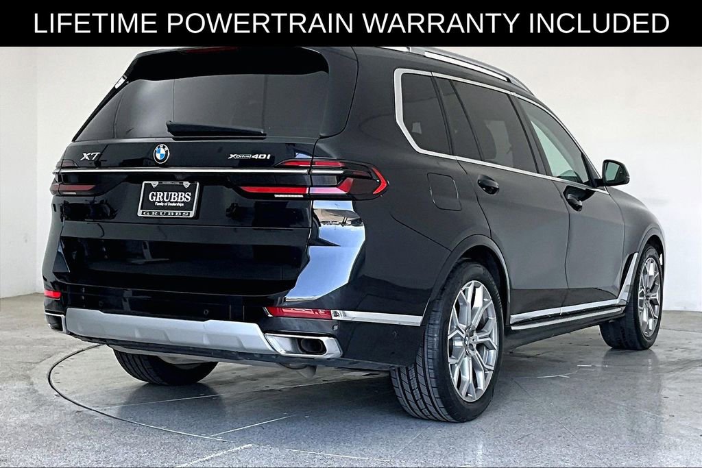 Used 2025 BMW X7 xDrive40i image 2