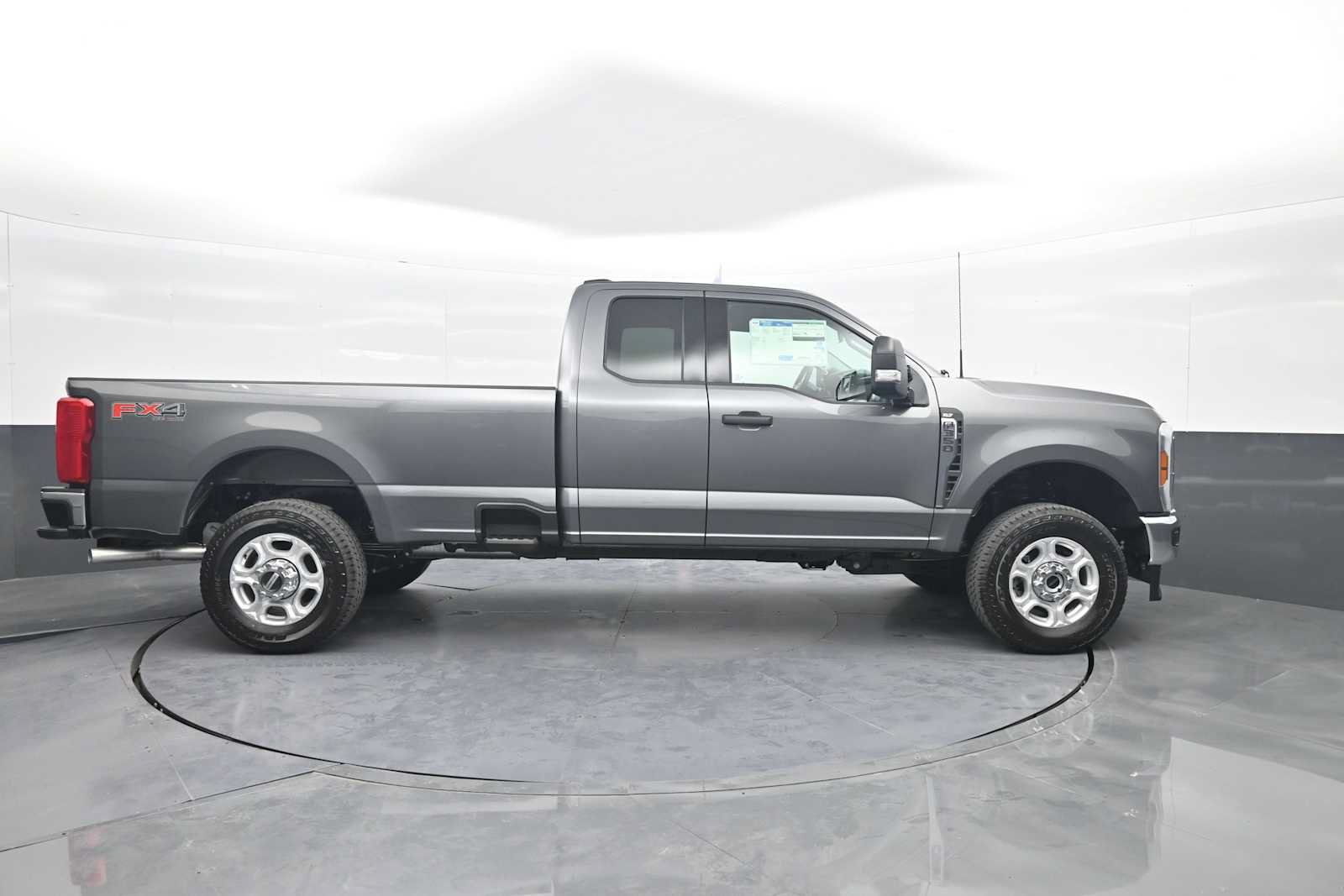 New 2026 Ford F350 XLT AWD/4WD image 9