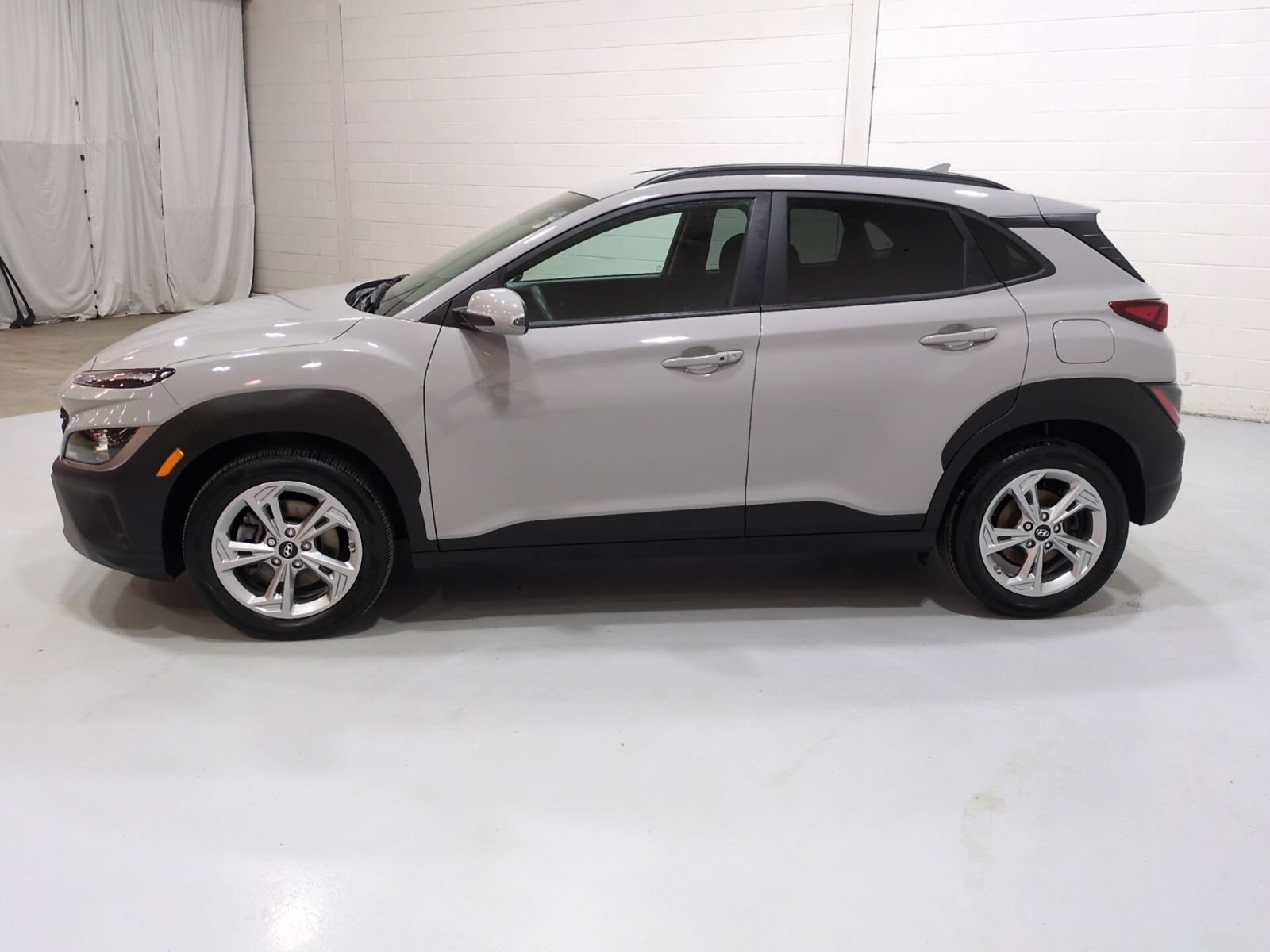 Certified 2023 Hyundai Kona SEL w/ Cargo Package AWD/4WD image 7