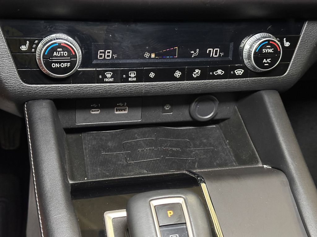 Used 2022 Mitsubishi Outlander SE AWD/4WD image 41