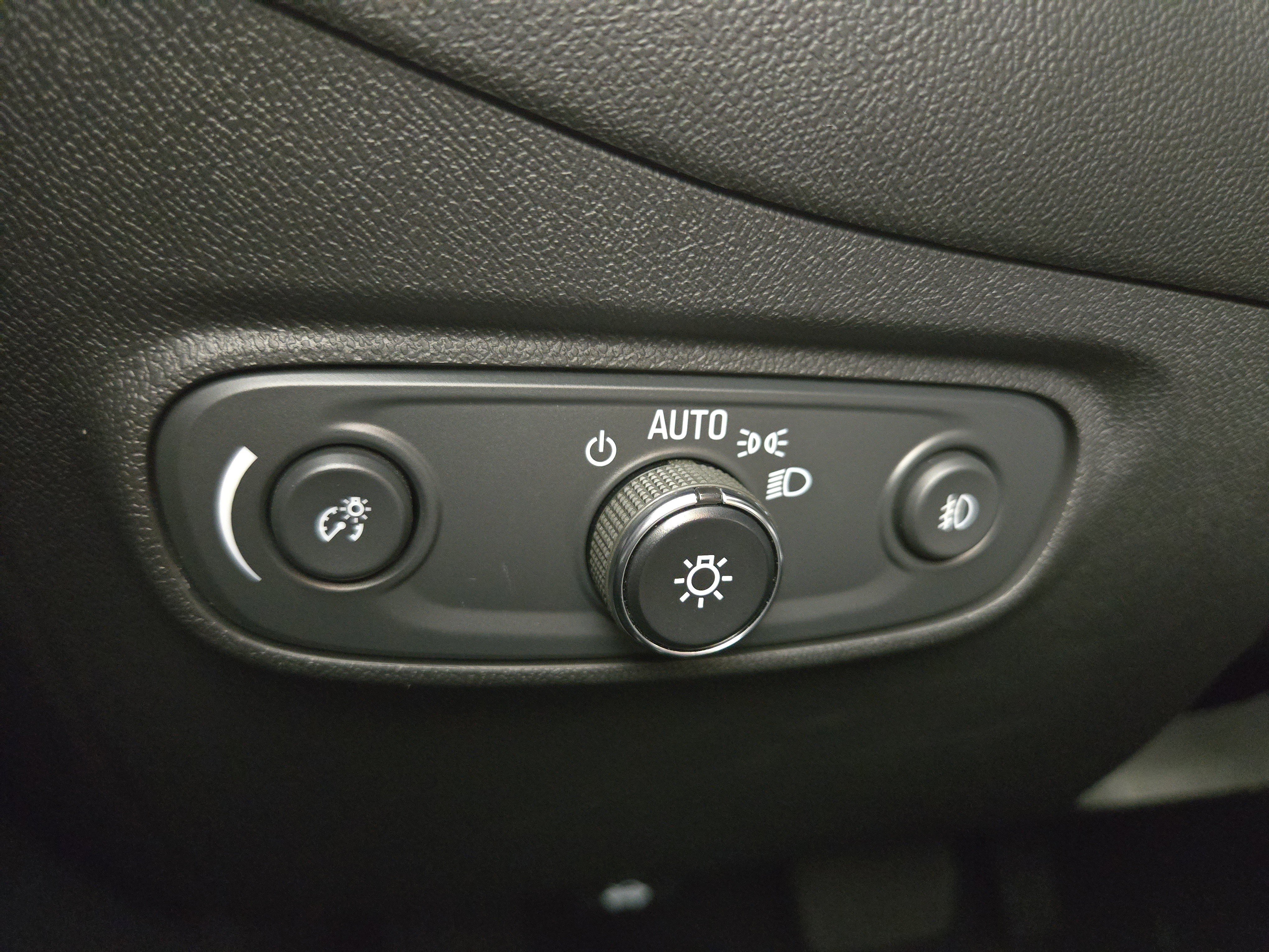 Certified 2021 Chevrolet Equinox Premier image 24