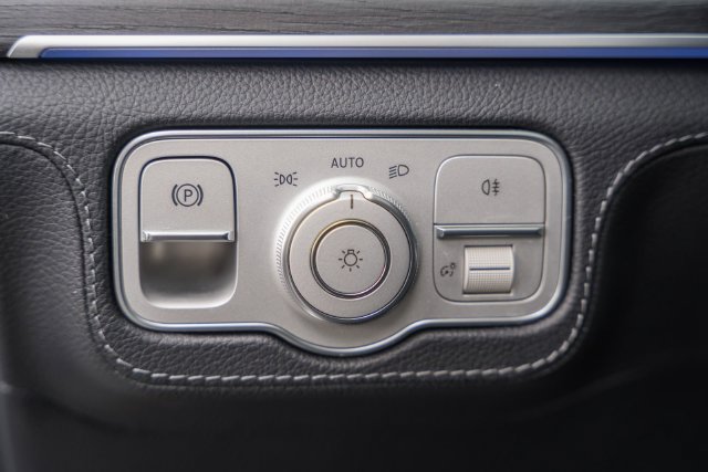 Certified 2024 Mercedes-Benz GLE 350 4MATIC image 39