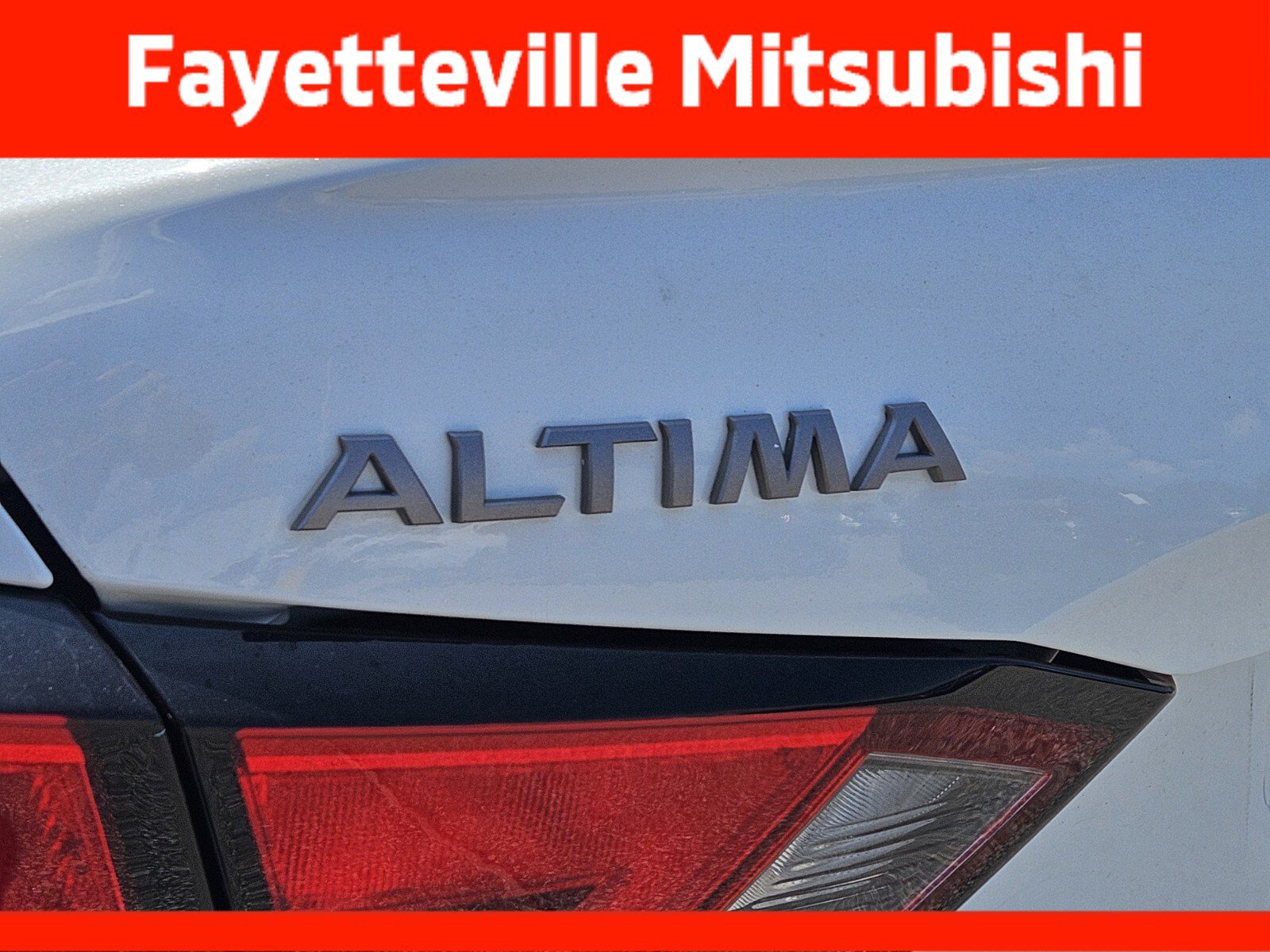 Used 2023 Nissan Altima 2.5 SL AWD/4WD image 16