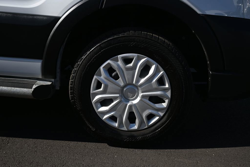 Used 2024 Ford Transit 250 Low Roof w/ Exterior Upgrade Package image 31