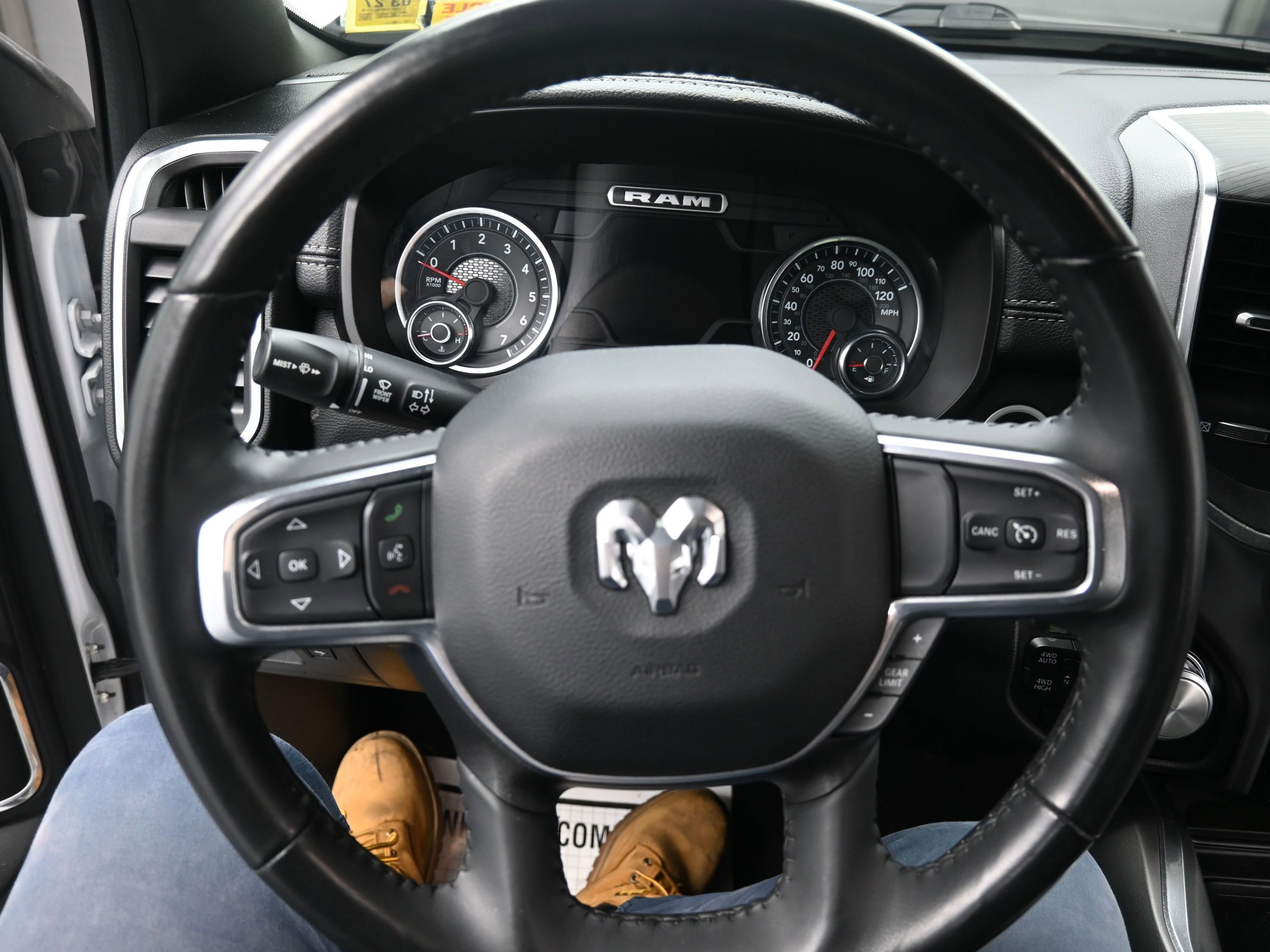 Used 2023 RAM 1500 Laramie image 19