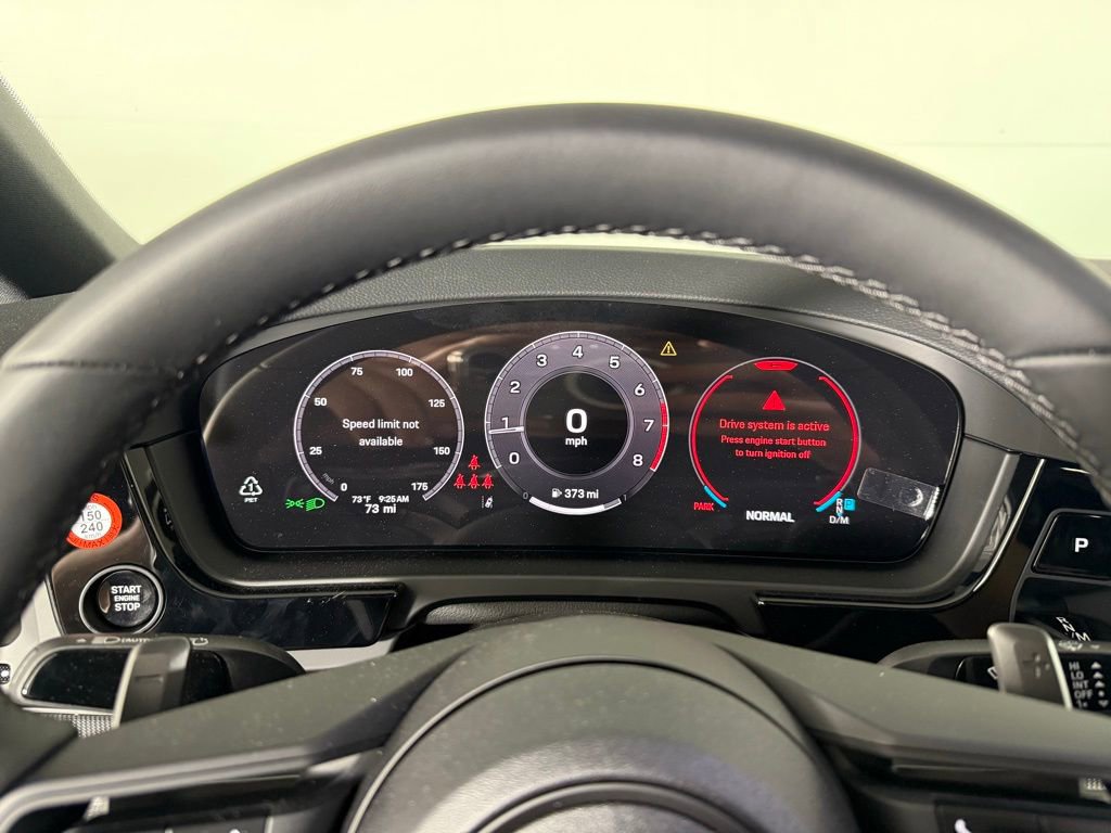 Certified 2025 Porsche Cayenne Coupe image 40