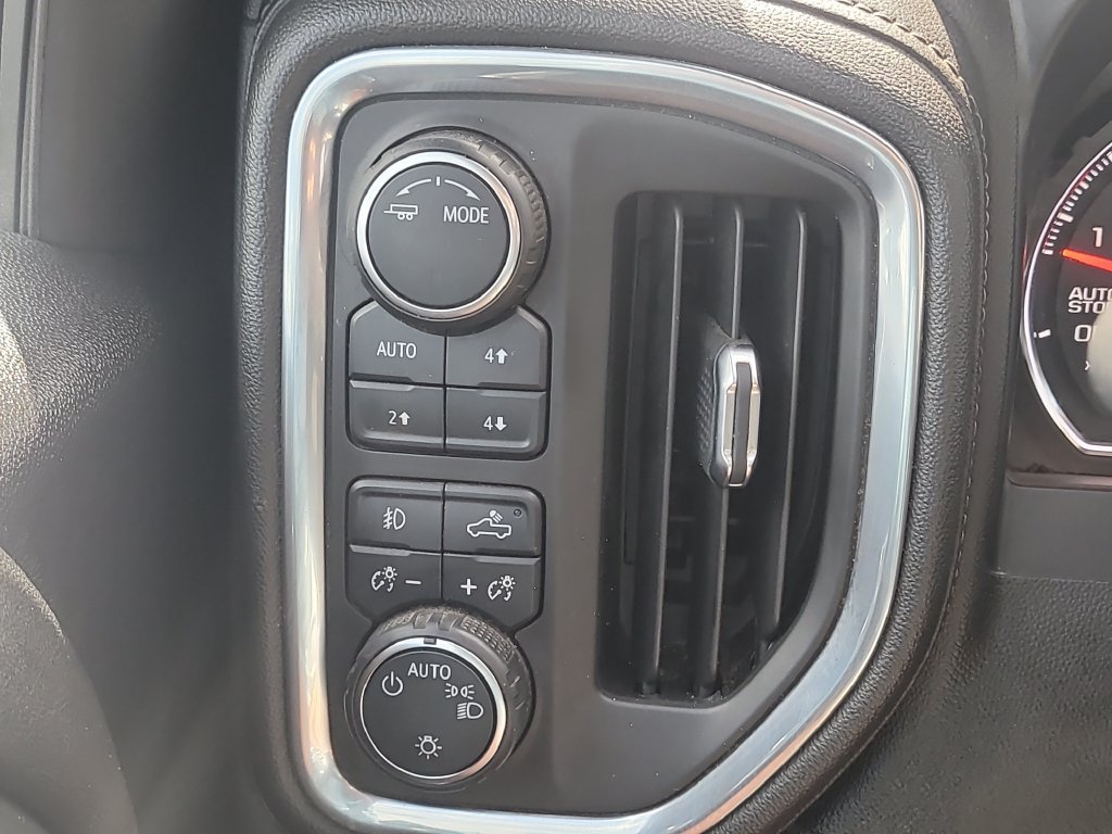 Used 2021 Chevrolet Silverado 1500 LT Trail Boss w/ Convenience Package II AWD/4WD image 26